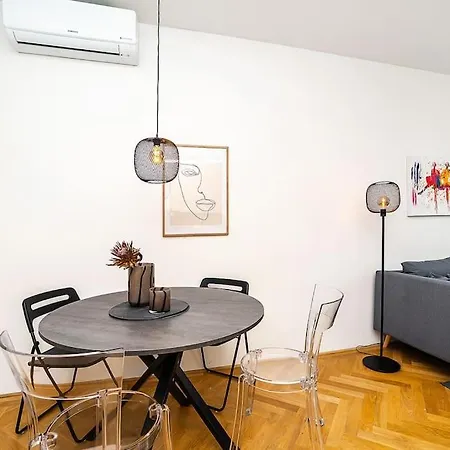 Amazing Two-bedroom With Terrace * Prága
