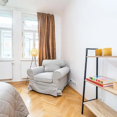 Amazing Two-bedroom With Terrace Apartman *