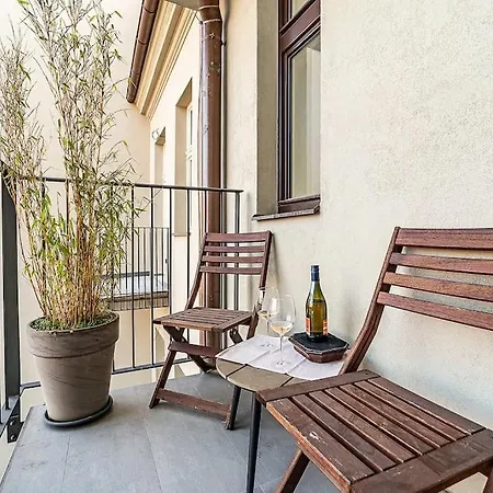 Apartman Amazing Two-bedroom With Terrace Prága