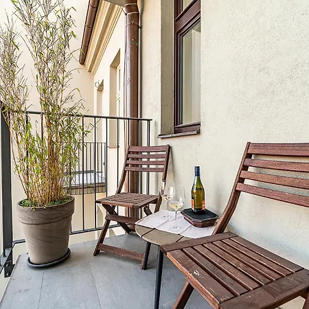 Lejlighed Amazing Two-bedroom With Terrace Prag