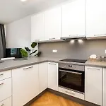 Amazing Two-bedroom With Terrace Prag